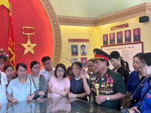 TRƯỜNG THCS NGUYỄN LƯƠNG BẰNG TỔ CHỨC CÁC HOẠT ĐỘNG “ĐỀN ƠN ĐÁP NGHĨA” HƯỚNG TỚI KỶ NIỆM 79 NĂM NGÀY THƯƠNG BINH – LIỆT SĨ