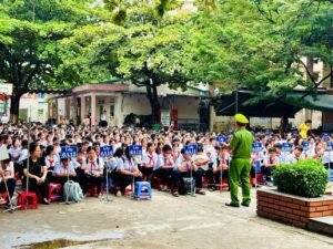 TUYÊN TRUYỀN PHÁP LUẬT – XÂY DỰNG TRƯỜNG HỌC AN TOÀN