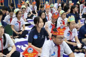 HỌC SINH NGUYỄN LƯƠNG BẰNG THỬ SỨC TẠI CUỘC THI “RUNG CHUÔNG VÀNG”