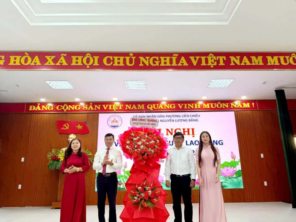 TRƯỜNG THCS NGUYỄN LƯƠNG BẰNG TỔ CHỨC HỘI NGHỊ VIÊN CHỨC, NGƯỜI LAO ĐỘNG NĂM HỌC 2026 – 2027 FB IMG 1792378528767