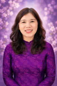 Cô Phạm Thị Hoa - Phó Hiệu trưởng
